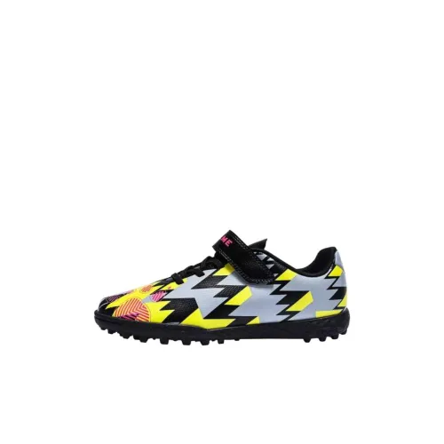 KELME Детские футбольные бутсы низкие топа черные неоновые желтые Kids
