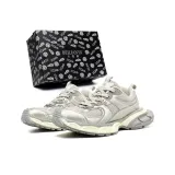 Светло-бежевый