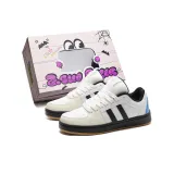 Белый, синий, черный