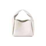 Молочно-белый