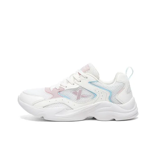 XTEP Slip-resistant Lightweight Abrasion-resistant Low Top Casual Shoes Women's White Pink XTEP Противоскользящий Легкий Устойчивый к истиранию Низкий Топ Повседневная Обувь Женская Белый Розовый