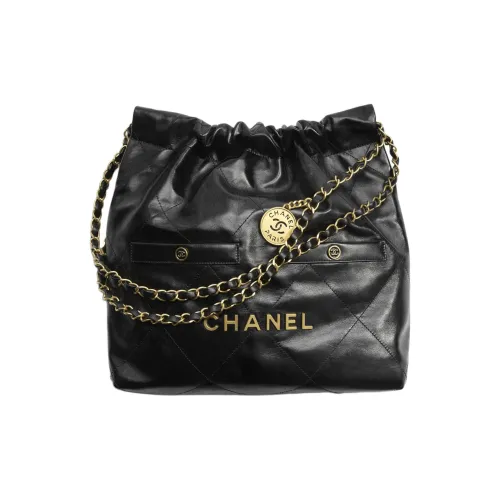 CHANEL Сумки через плечо Женские
