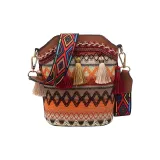 Коричневый