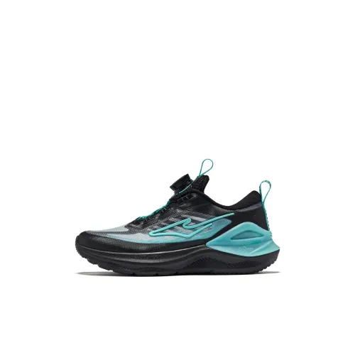 ERKE KIDS Беговые кроссовки Low Top Глубокий черный/Аврора зеленый Детские