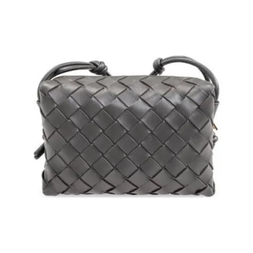 Bottega Veneta Loop Овечья шкура Camera Сумка Ручная Сумка через плечо Сумка через плечо Мини Женская Серый