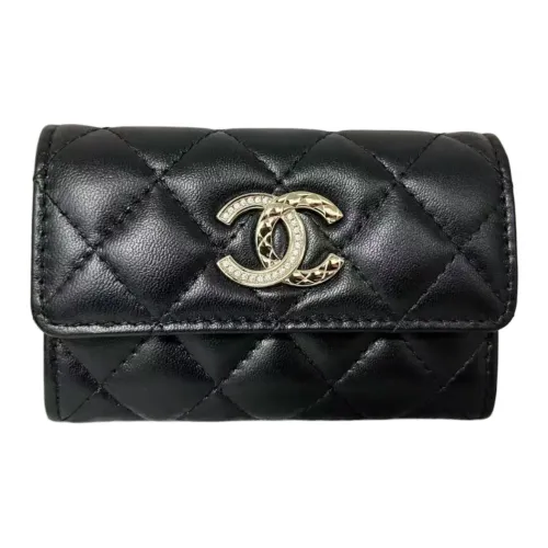 CHANEL Женские кошельки