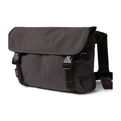 BELLROY Сумки через плечо унисекс