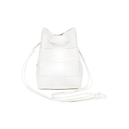 Bottega Veneta CASSETTE подушка сумка Овечья шкура ведро сумка сумка через плечо маленькая Женская Белая