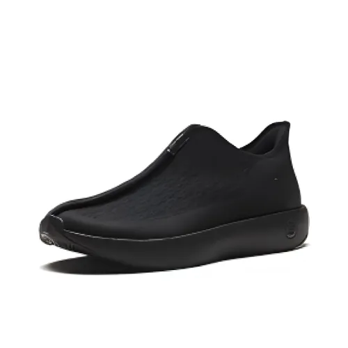 ANTA Тренировочные кроссовки Low Top Черные Мужские