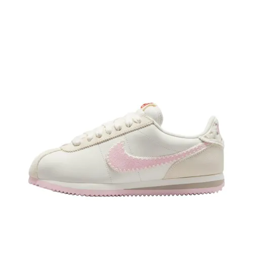 Nike Cortez Беговые кроссовки Низкие Топ Бело-розовые Женские