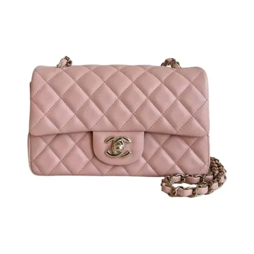 CHANEL Сумки через плечо Женские