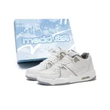 Бело-серый (флисовая подкладка)