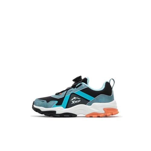 XTEP Гора Journey Противоскользящая Устойчивая к износу Утепленная обувь Сумерки Туманный синий Детский