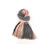 Розовый серый