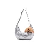 Серебристо-белый