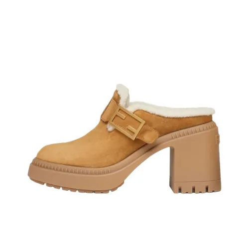 FENDI Feel Домашние тапочки Женские Коричневый