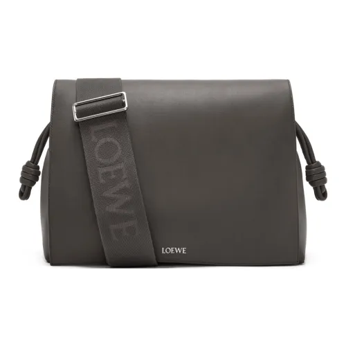 LOEWE Crossbody сумки Мужские