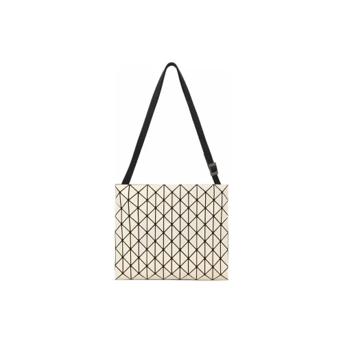 ISSEY MIYAKE Slash Полиэстер Сумка через плечо Сумка на плечо Женская Кремово-желтая