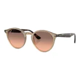 Коричневый