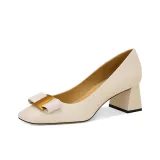 Лунно-белый