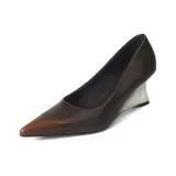 Темно-коричневый