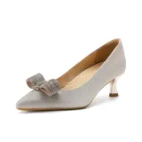 Серебристый