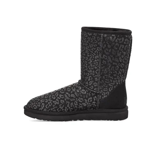 UGG CLASSIC SHORT Сноубутсы Женские