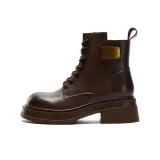 Коричневый