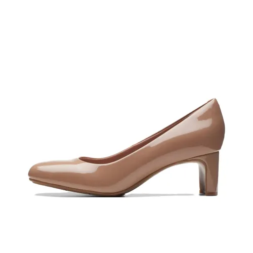 Clarks Высокие каблуки Теплый бежевый Женские