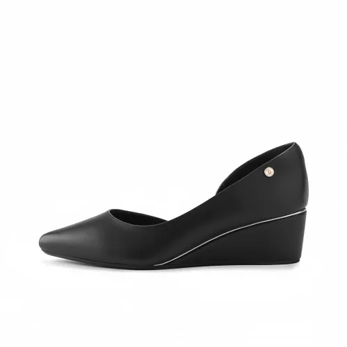 Hush Puppies Высокие каблуки Черные Женские