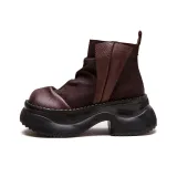 Коричневый