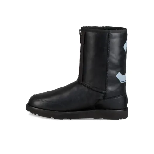 UGG CLASSIC SHORT Снекерки Мужской