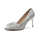 Серебристый