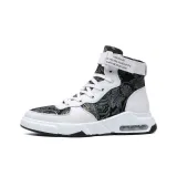 Белый с флисовой подкладкой