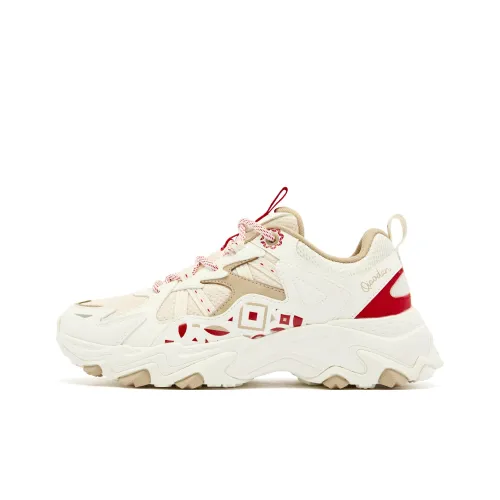 QIAODAN Rebound Высота Увеличение Устойчивость к Износу Противоскользящий Низкий Топ Повседневная Обувь Женская Бежевая Красная