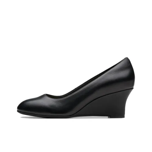 Clarks Высокие каблуки Черные Женские