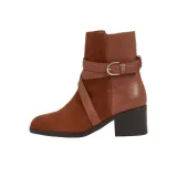 Коричневый