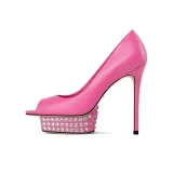 Розово-красный