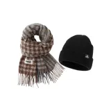 Шарф + Черная теплоизоляционная шапка-бини