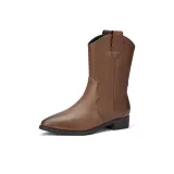 Коричневый