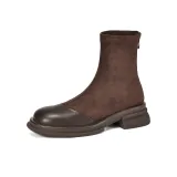 Коричневый