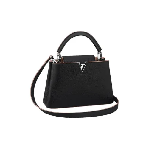 LOUIS VUITTON Capucines Корова Кожа Capson Сумка через плечо Сумка через плечо Стандартная Женская Лепесток Черный