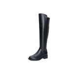 Чёрная коровья кожа