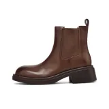 Коричневый