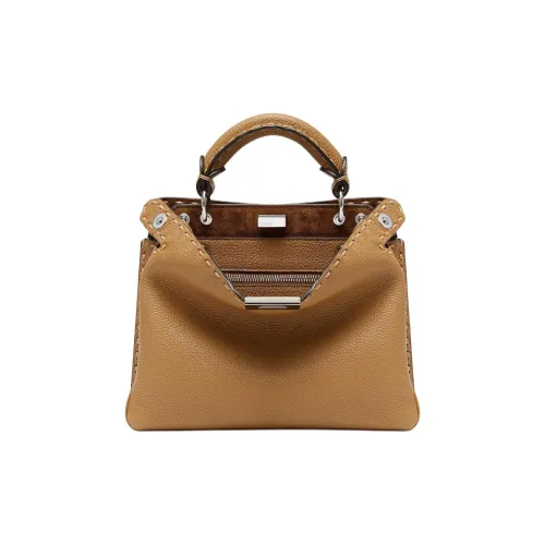 FENDI Peekaboo Soft Small SelleriaСумка Selleria Бежевого Цвета, Прошитая Вручную 476 Стежками