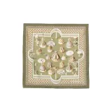 Оливковый зеленый