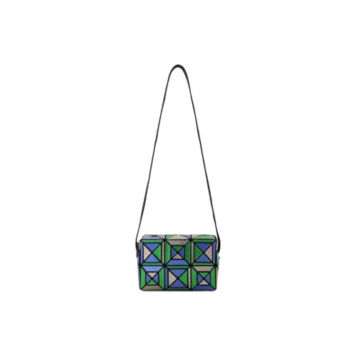 ISSEY MIYAKE Сумки через плечо Женские