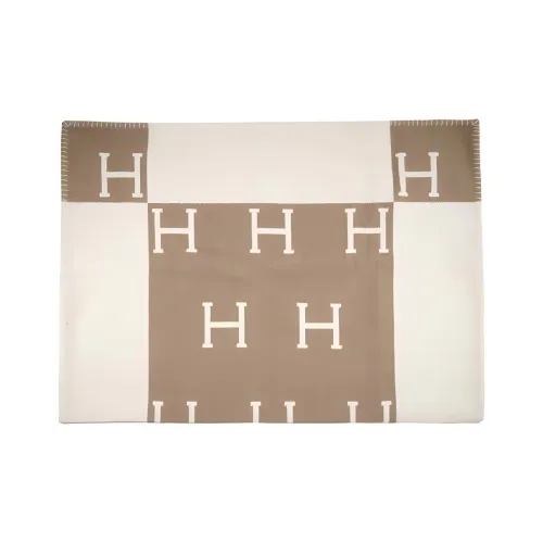 HERMES AVALON Шали Унисекс