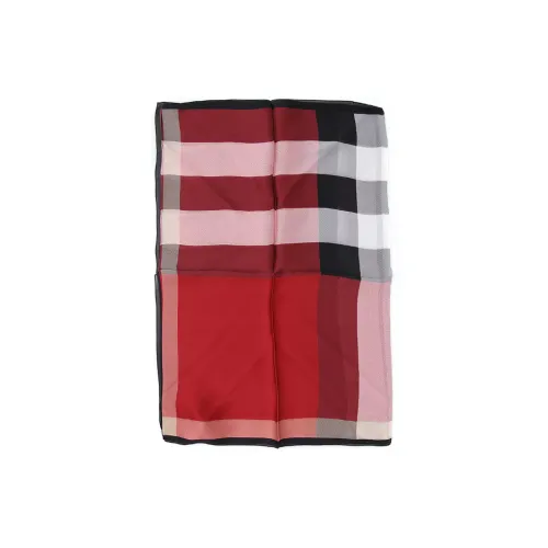 Burberry Вязаные шарфы Женские