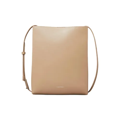 Calvin Klein Кожа Сумка через плечо Женская Керамика Цвет